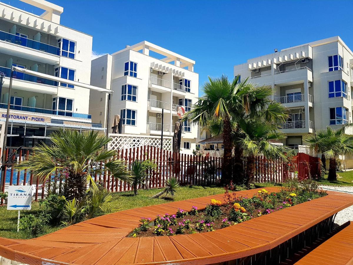Flori Beach Apartment Radhimë Exteriör bild