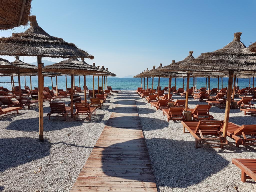 Flori Beach Apartment Radhimë Exteriör bild