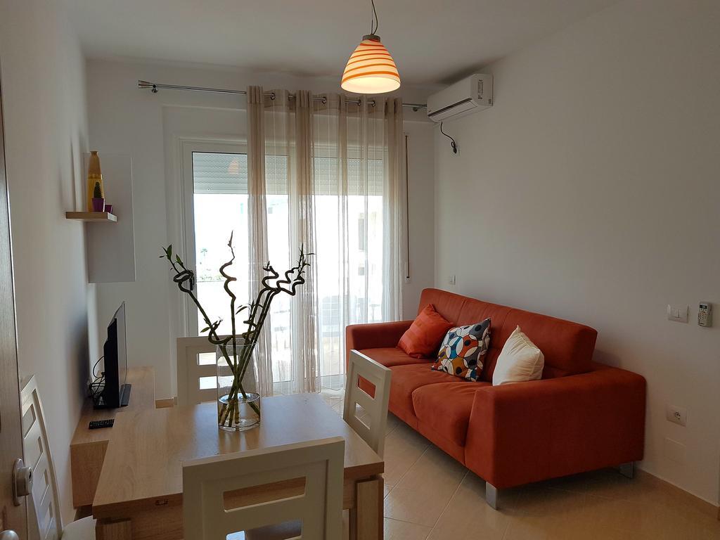 Flori Beach Apartment Radhimë Exteriör bild