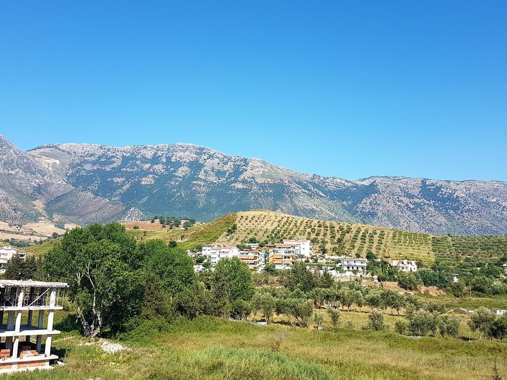 Flori Beach Apartment Radhimë Exteriör bild